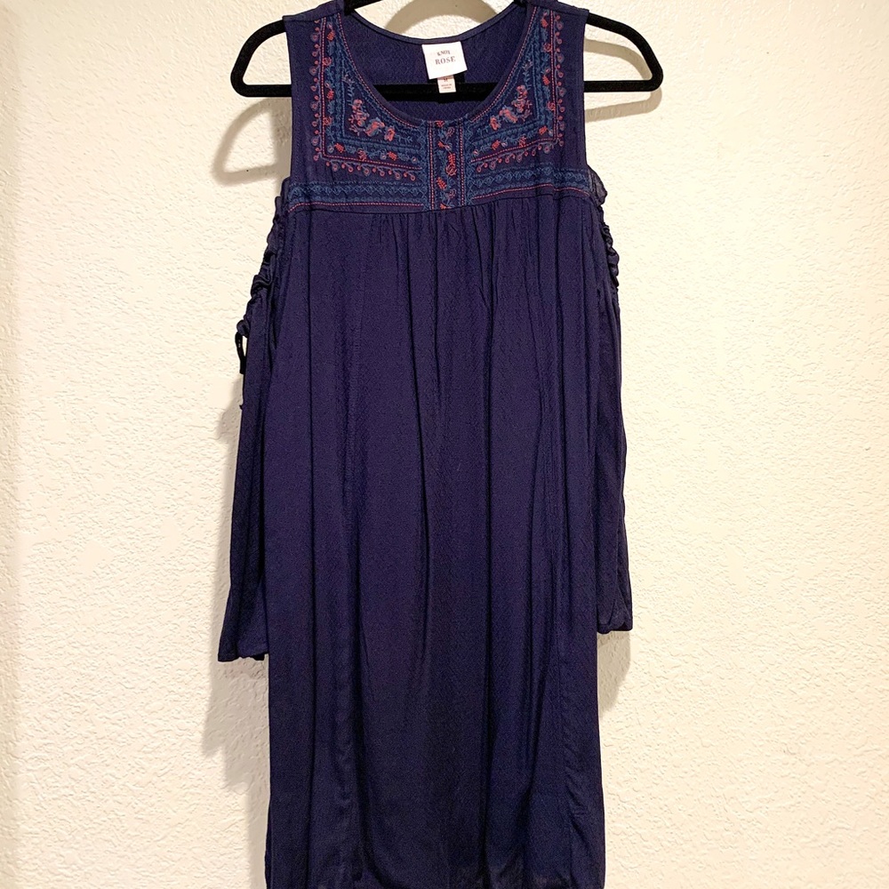 🔹KNOX ROSE Navy Embroidered Dress